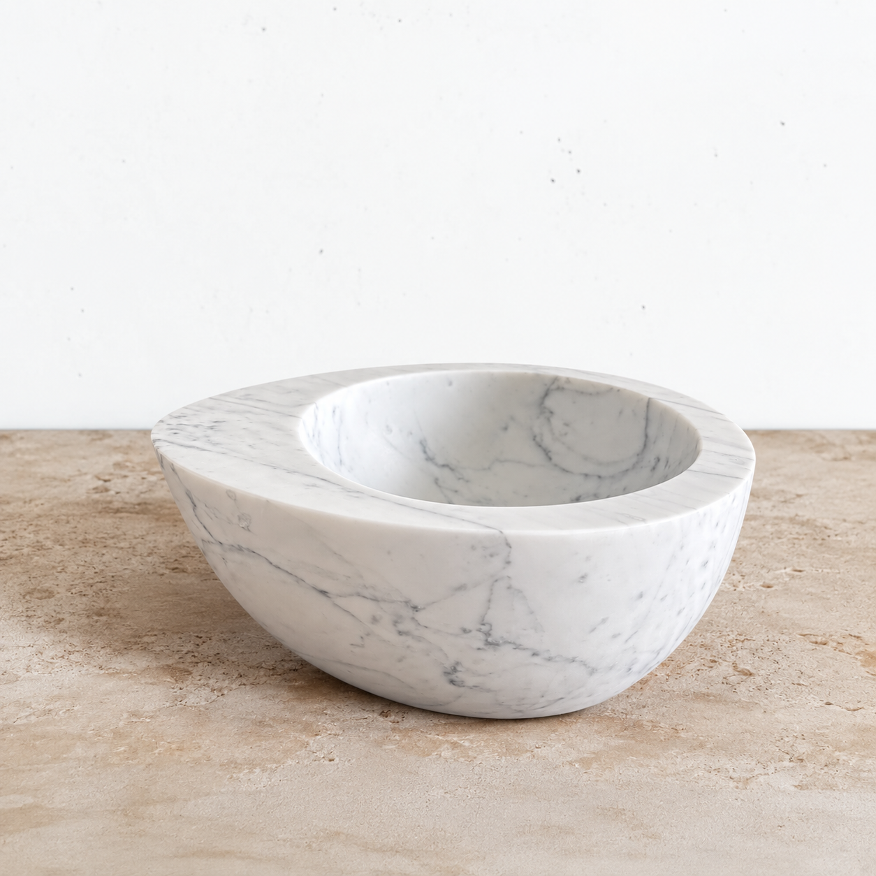 Uovo marble piece